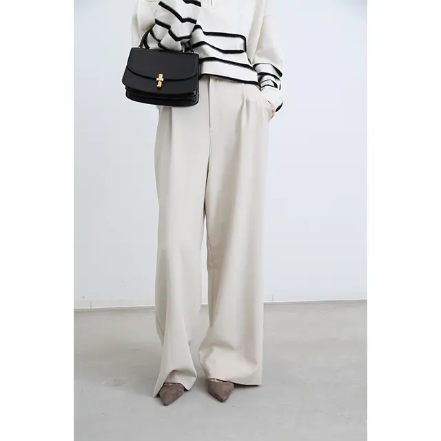 大人のボーダースタイルは、柔らかな春色ワントーンでかっこよく！