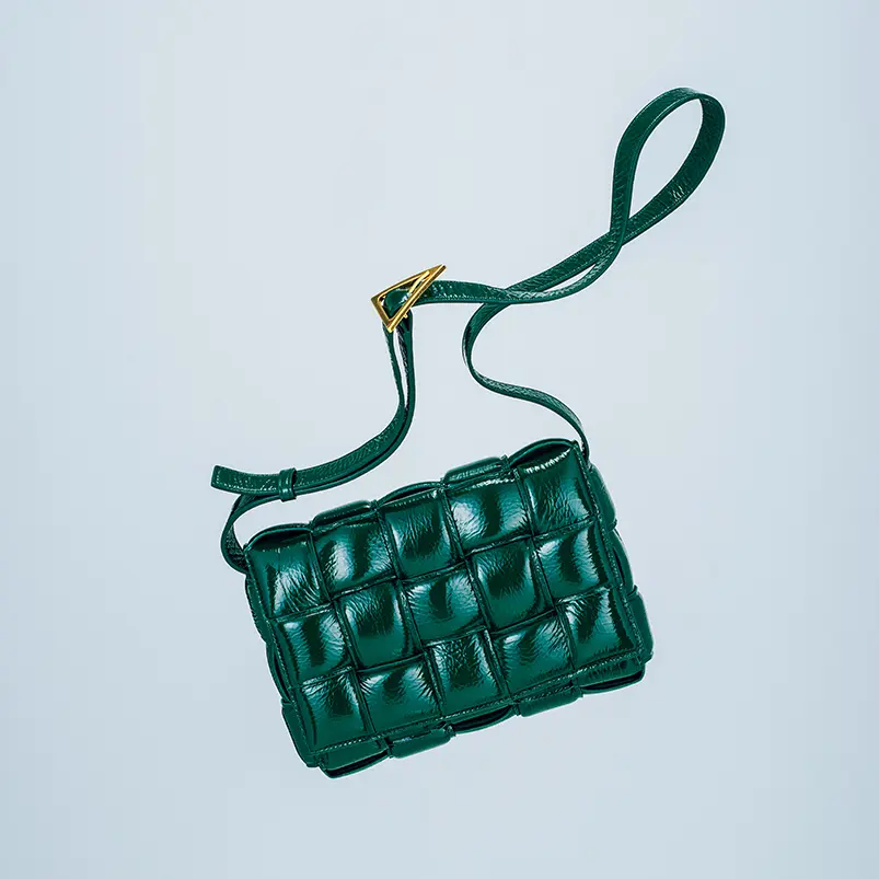 ボッテガ・ヴェネタのパデッド カセット￥401,500