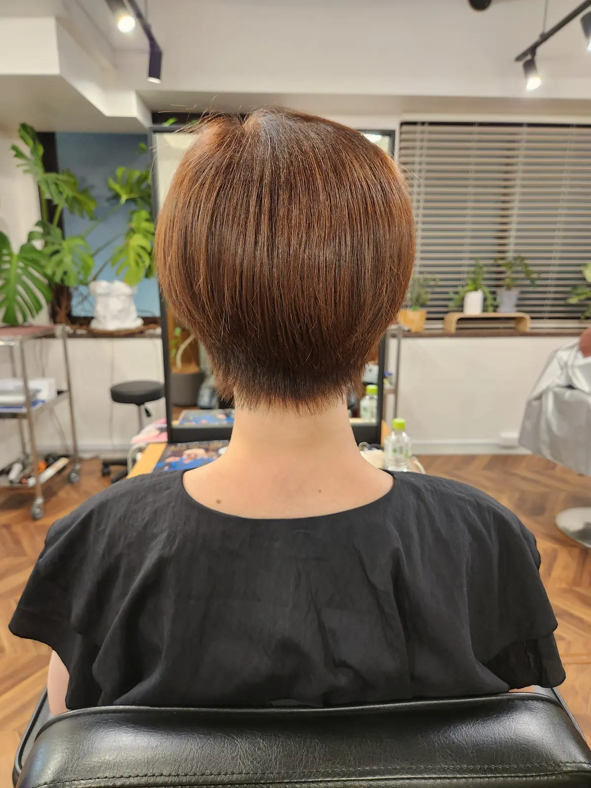 夏のスッキリショートヘアーの画像_3