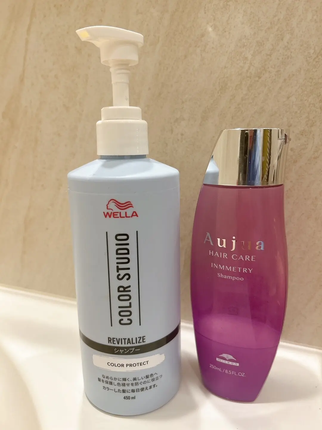 カラーリングによる髪のダメージを、2種類のシャンプー＆コンディショナーでケアしているS谷