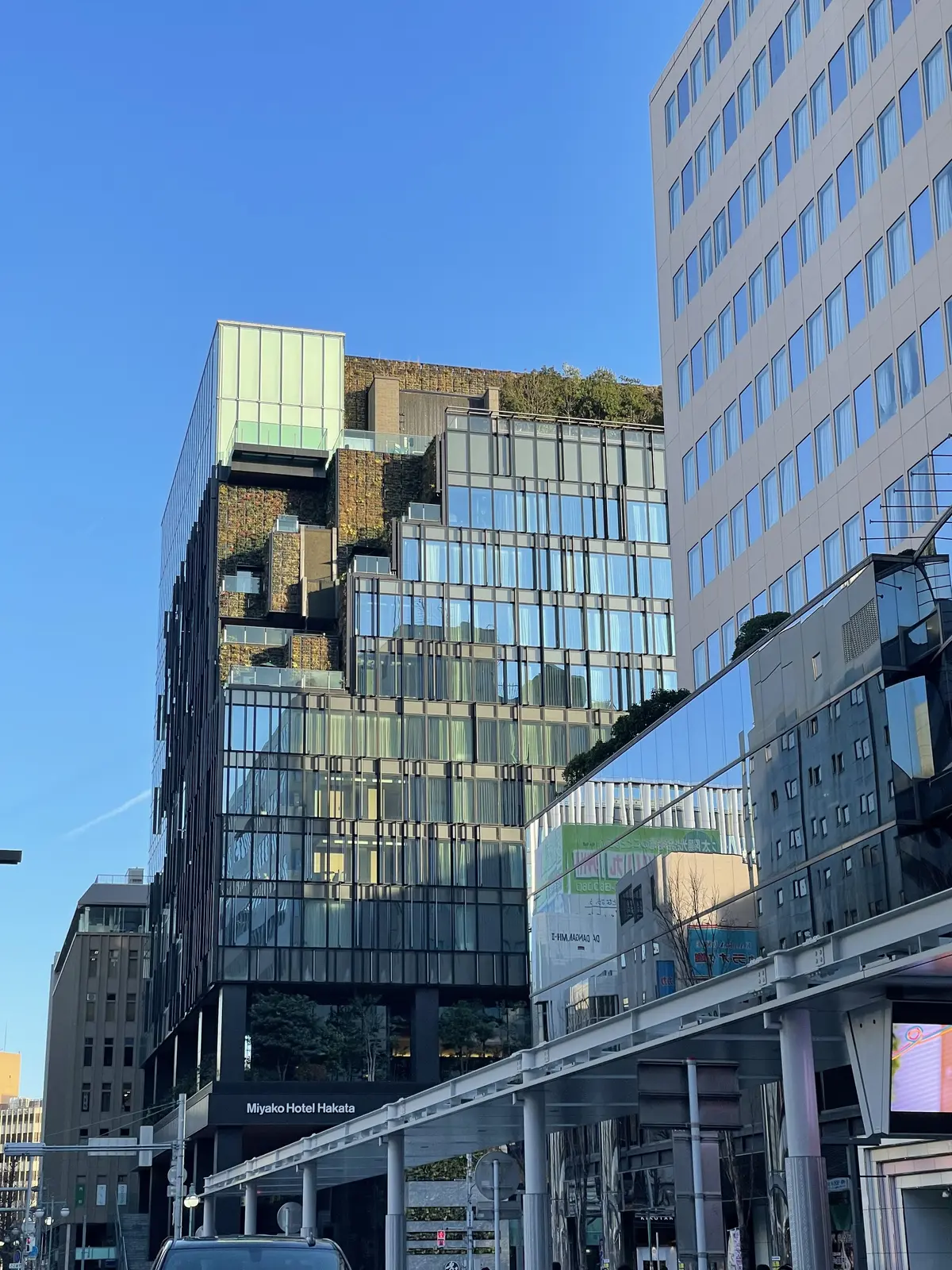 春のGUコーディネートで憧れの都ホテル博の画像_2