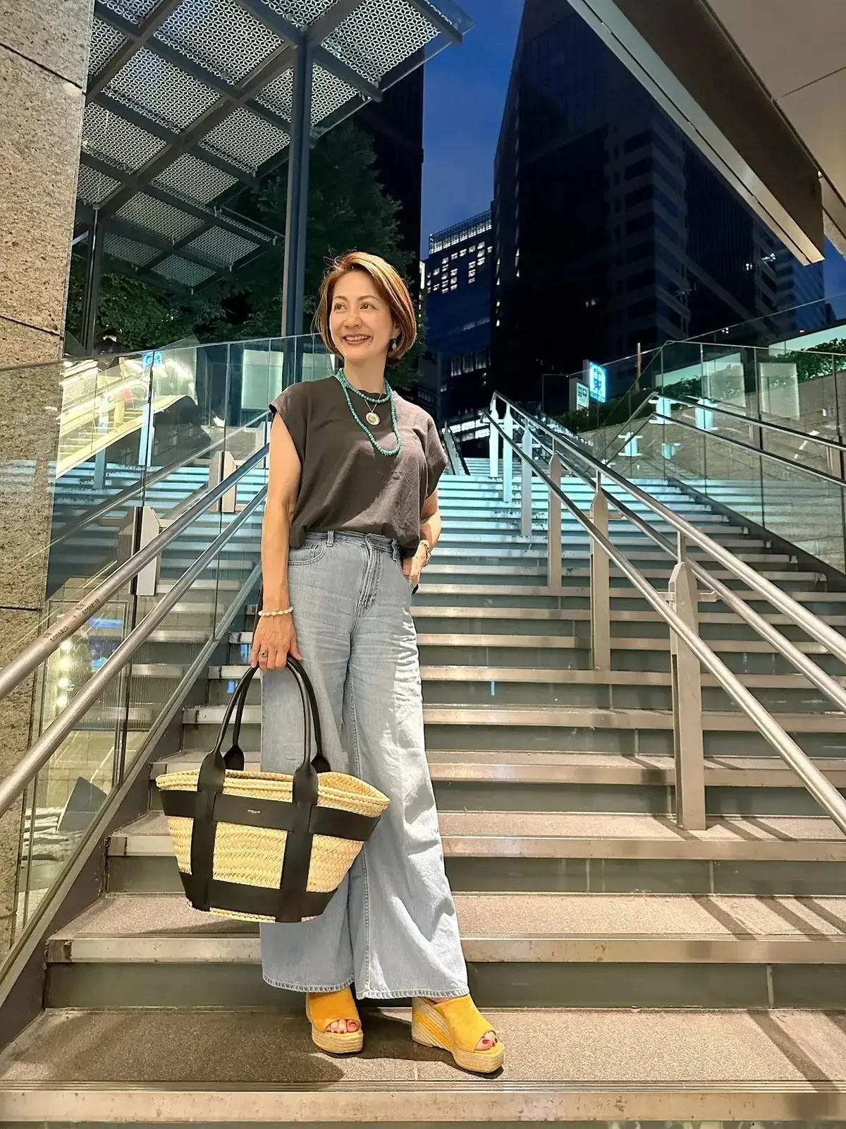 【50代「ユニクロ・GU」コーデ】デニムスタイルも涼しげに！夏に快適なカジュアルコーデが人気