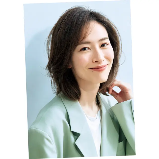 簡単にできる！50代が若返る”ふんわり髪”「7つのボリューム出しテク」