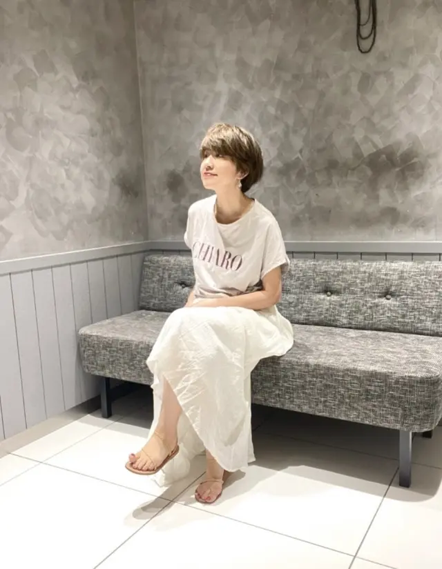 パリのアトリエのようなおしゃれなお手洗いの画像_4