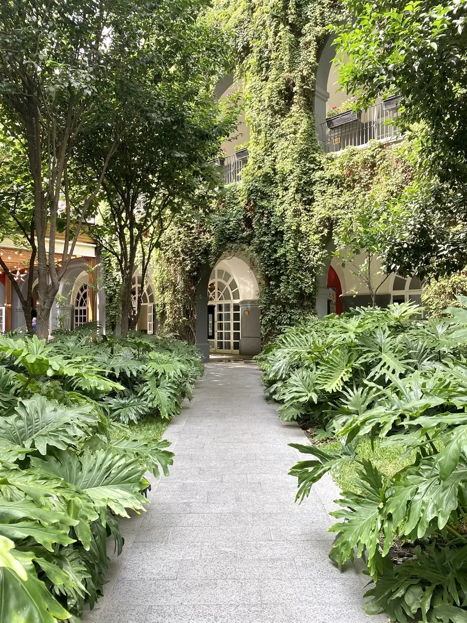 Four Seasons Hotel Mexico City ②