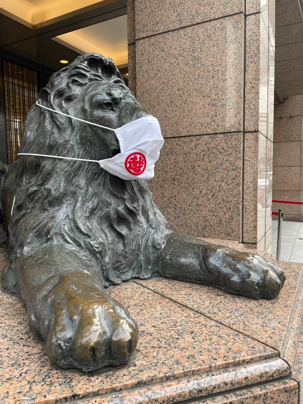 銀座三越のライオンさん