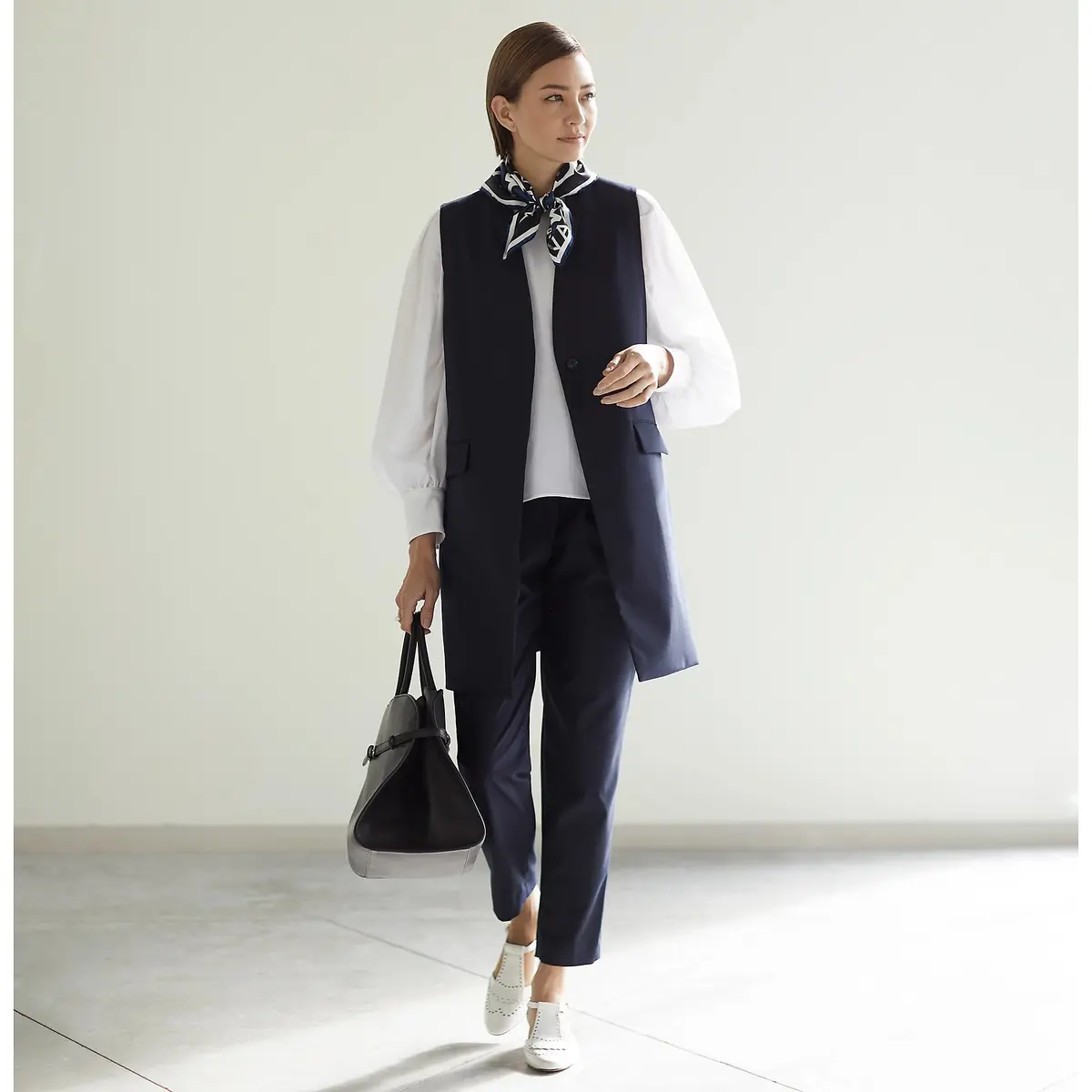  黒より優しげで、グレーより華やか。オケの画像_6