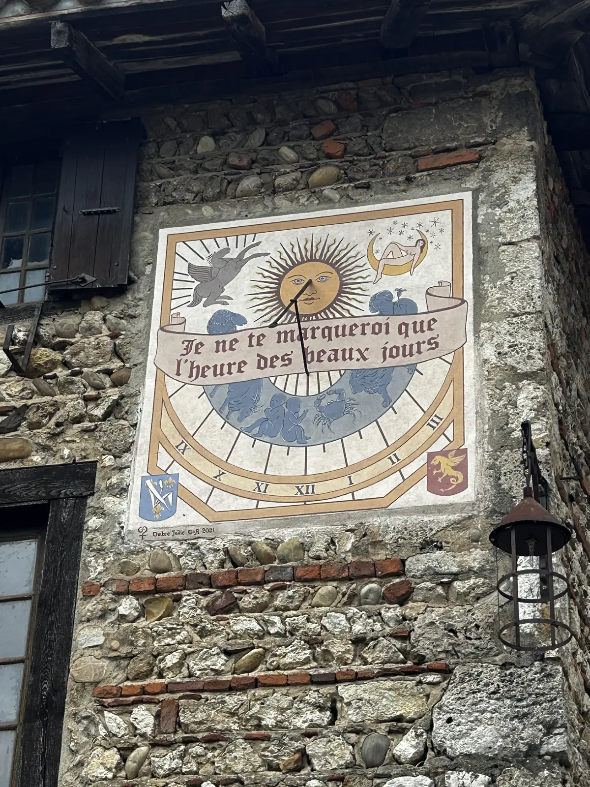 フランスの最も美しい村　　Pérouges (ペルージュ) 