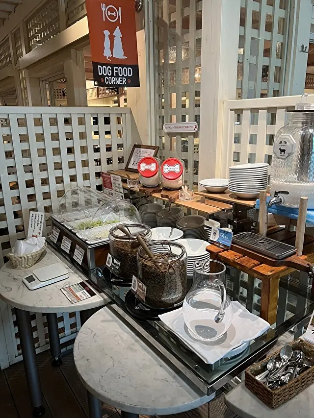 ホテルではビュッフェスタイルでの朝食