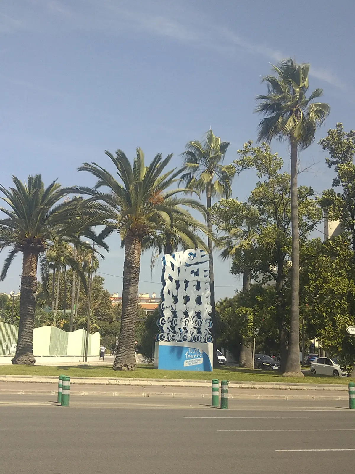 真っ青な地中海！初めてのコート・ダジューの画像_16