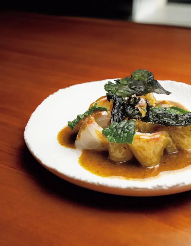 熟成鯛にピスタチオソースを合わせた「ピスタチオセビチェ」W25, 000