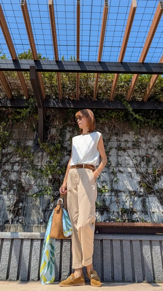 秋仕様のTシャツコーデ　ZARA