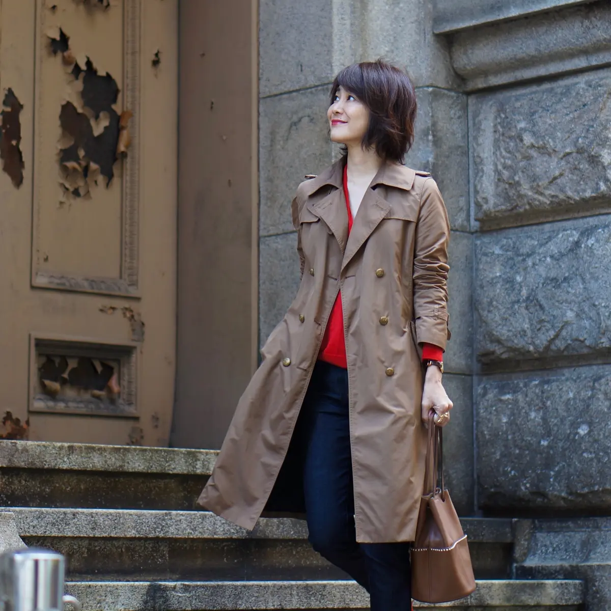 長年愛用している私のトレンチの画像_1