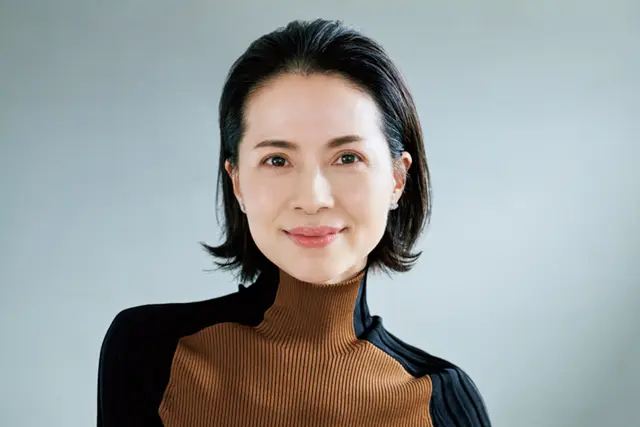 服を決めてから、髪と靴で女っぽさを調整