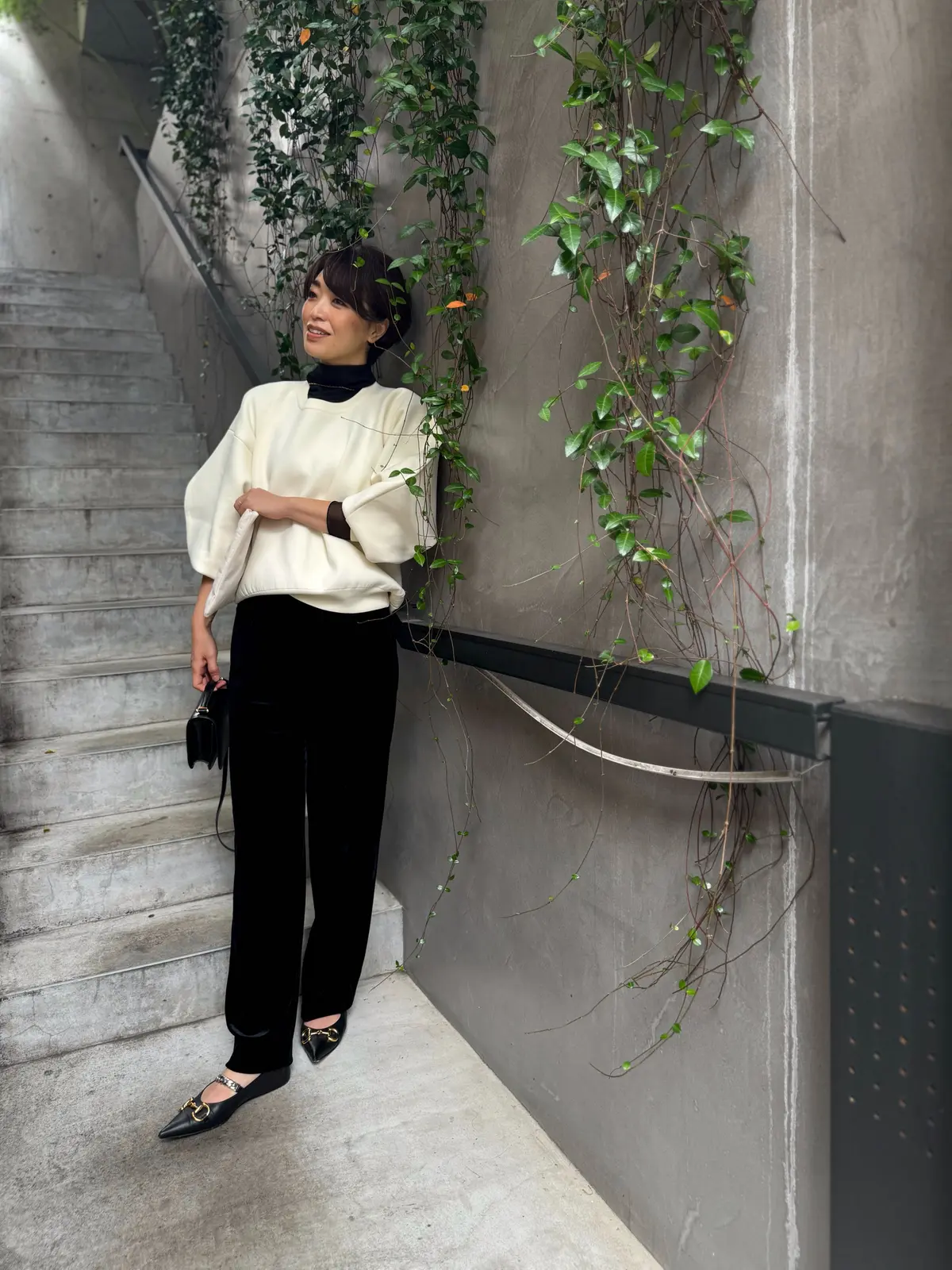 日曜日の朝は大人綺麗めカジュアルスタイルの画像_5