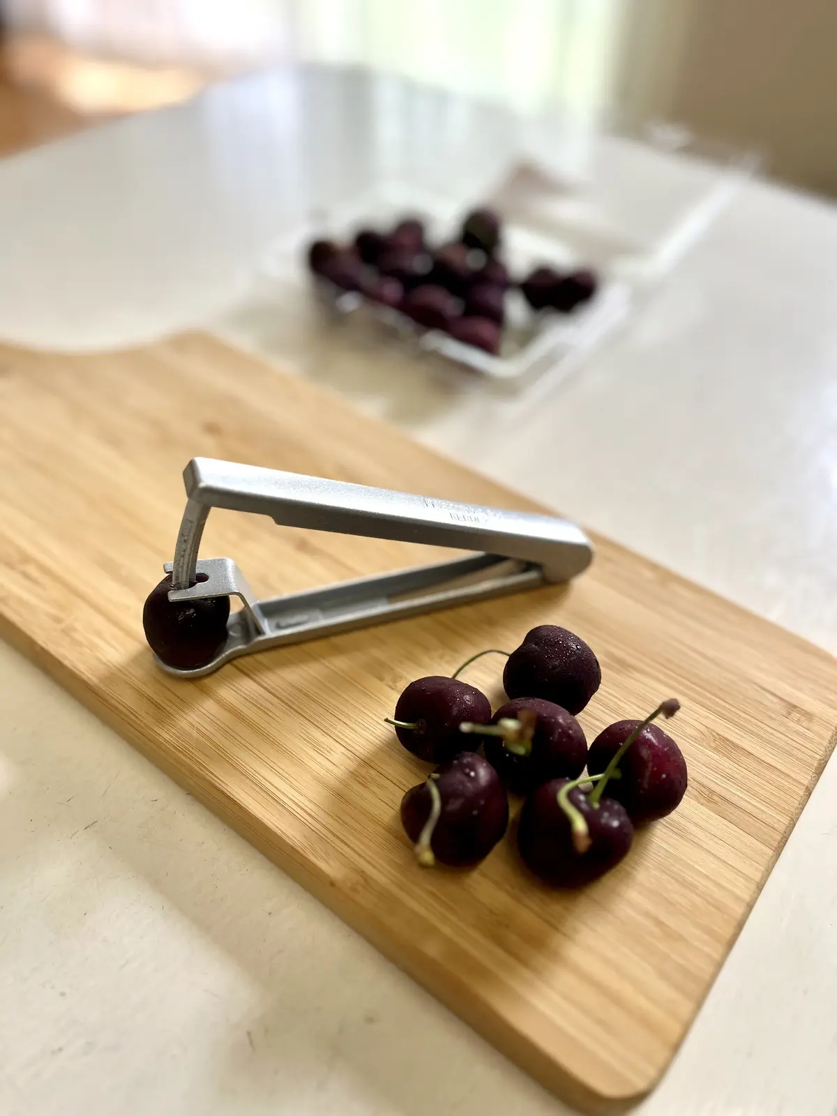 冷やしても美味しいチェリーのケーキの画像_1