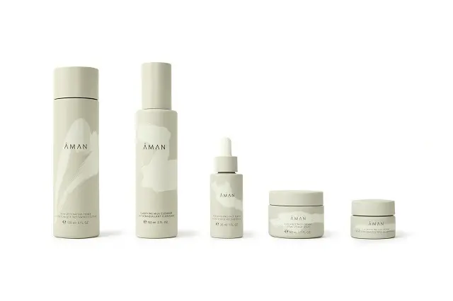 ミルククレンザー、トナー、フェイスセラム、フェイスクリーム、アイクリームの5アイテムがそろう