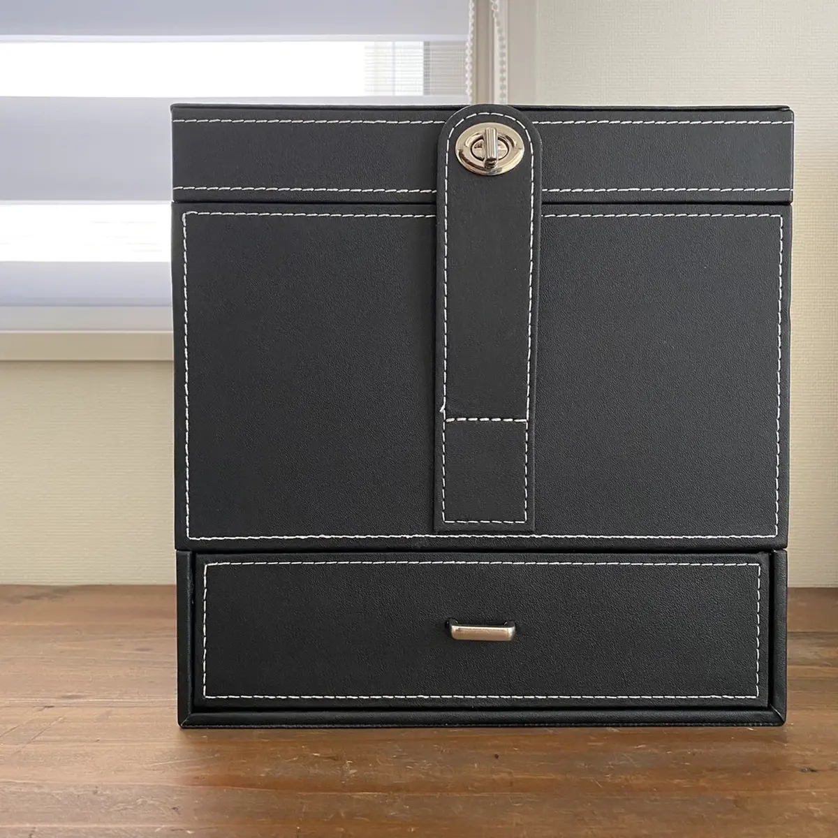 機能的でもお手頃お値段なメイクボックス見の画像_1