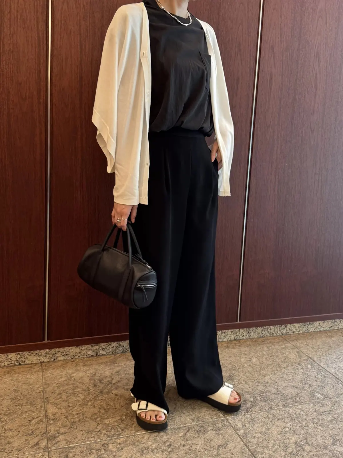 50代の猛暑にはシルクが最適！風通し抜群の画像_11