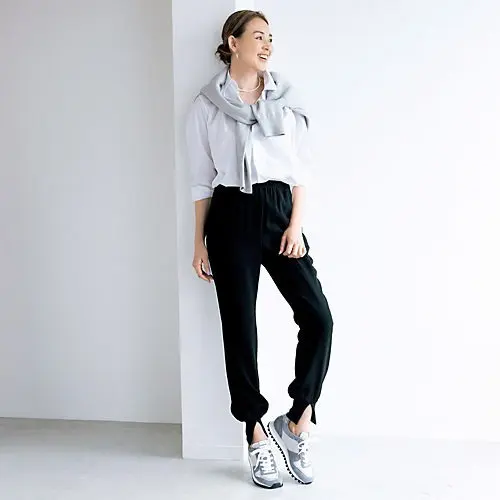 Col Pierrot×eclat とろみスリットリブパンツ ￥39,600