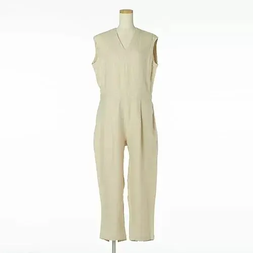 【50代 週末コーデ】リネンで叶える大人の画像_2