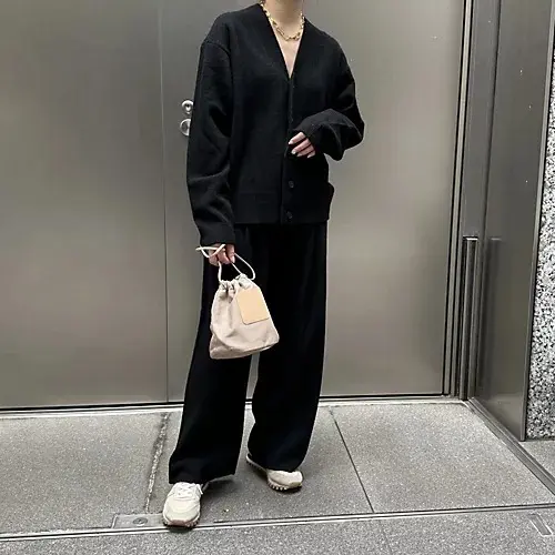 ATON ウールカシミヤシルクカーディガン ￥42,900