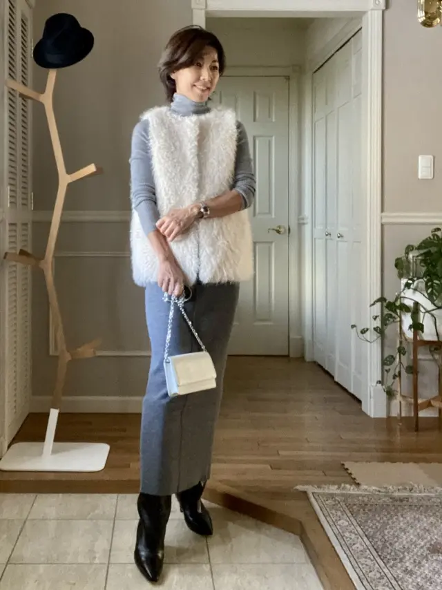 skirt／ジャーナルスタンダード　ジレ/ANAY ロングブーツ／コルソローマ　サイドゴアブーツ／トッズ