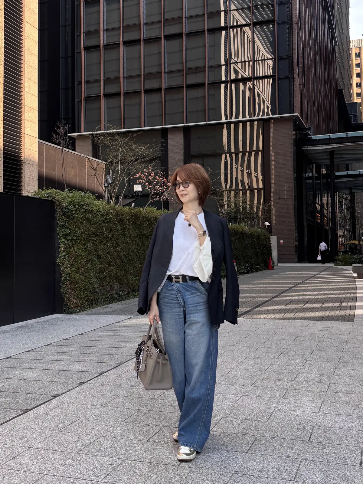 カジュアルなジャケットスタイルで丸の内ラの画像_3