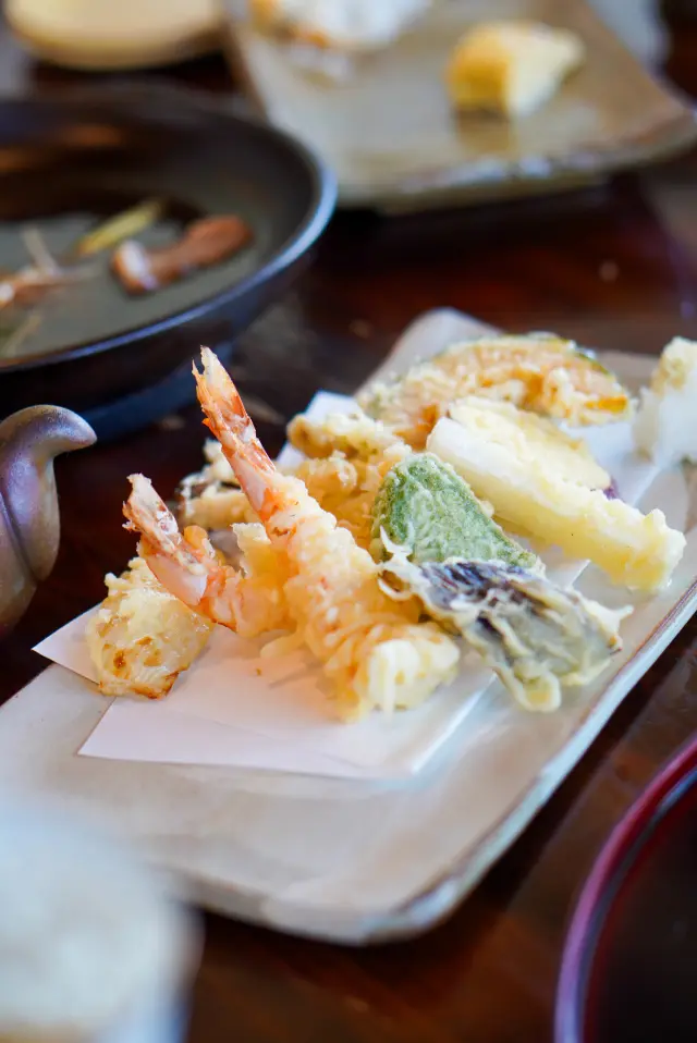 【蓼科・八ヶ岳】行列のできるお蕎麦屋さんの画像_4