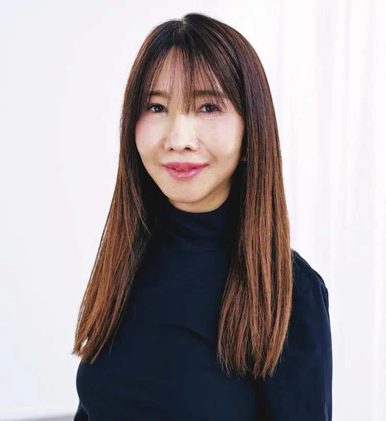 OurAge×Webエクラ●スタイル担当 NAOMI（なおみ）さん ヘアサロン「EMMA GINZA（エマ ギンザ）」　CEO