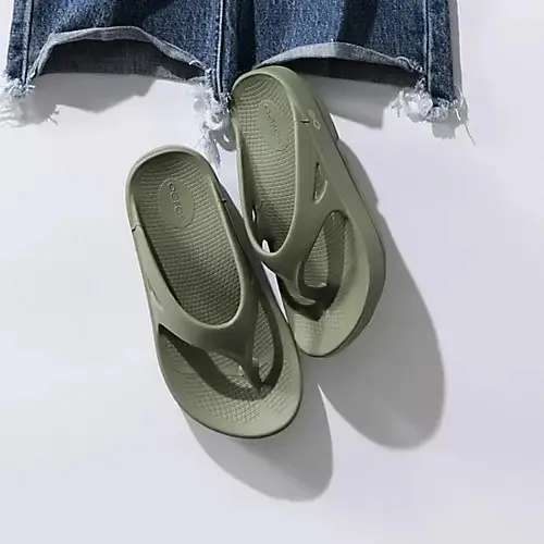 大人のための水着と水際アイテム【50代 の画像_26