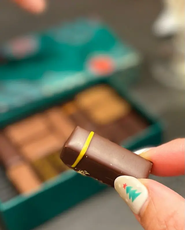 クリスマスネイル　ツリーネイル　ホワイトネイル　冬ネイル　クリスマス限定　クリスマスパッケージ　ラメゾンドュショコラ