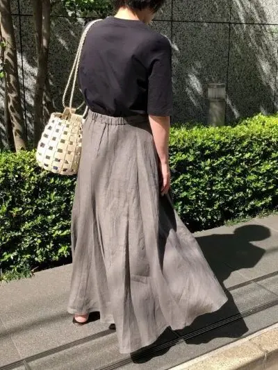  E by eclat リネンマキシスカート ￥18,700