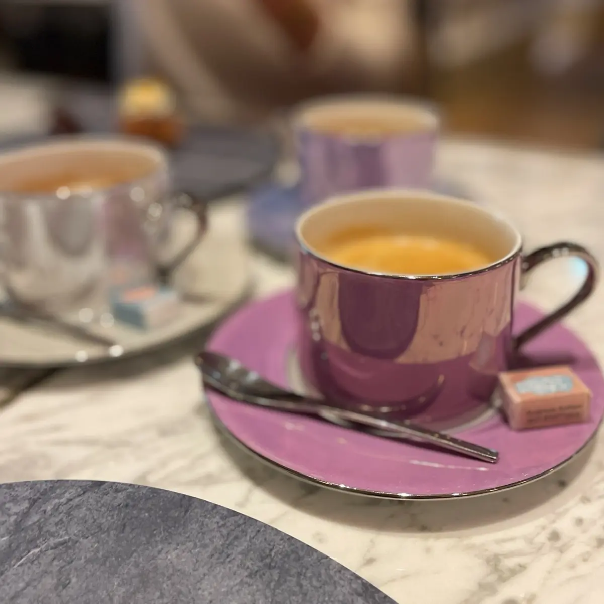 コーデしやすいホワイトパンツの画像_4