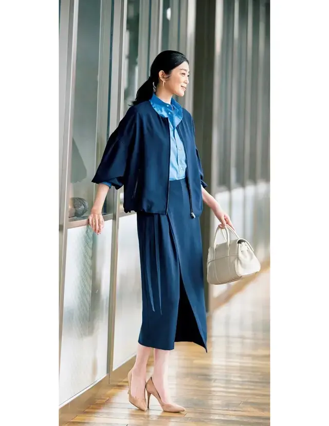 【極薄ブルゾンコーデ】上品なセットアップタイプならきちんとしたシーンにもOK