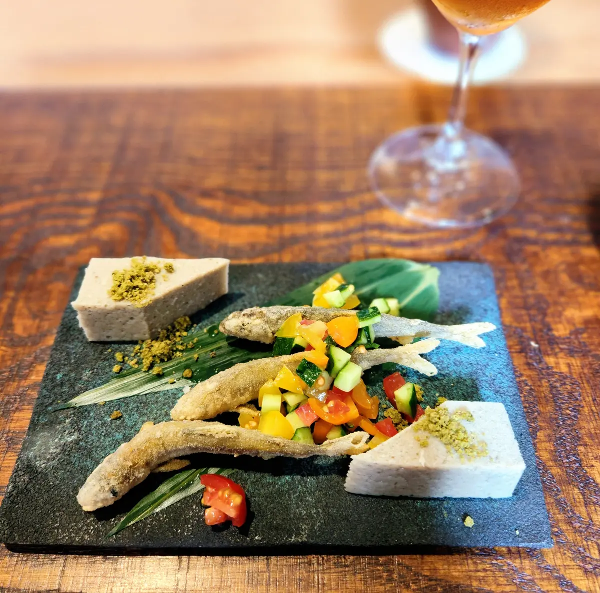 稚鮎のフリッターに稚鮎のムース(これ初めて食べましたが臭みもなく美味でした！)