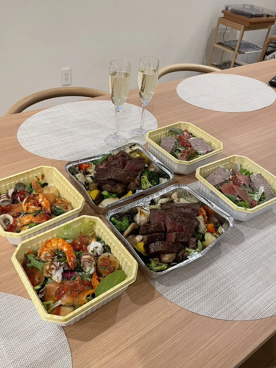 軽井沢ハウスヴィラ 檜風呂棟　ケータリング