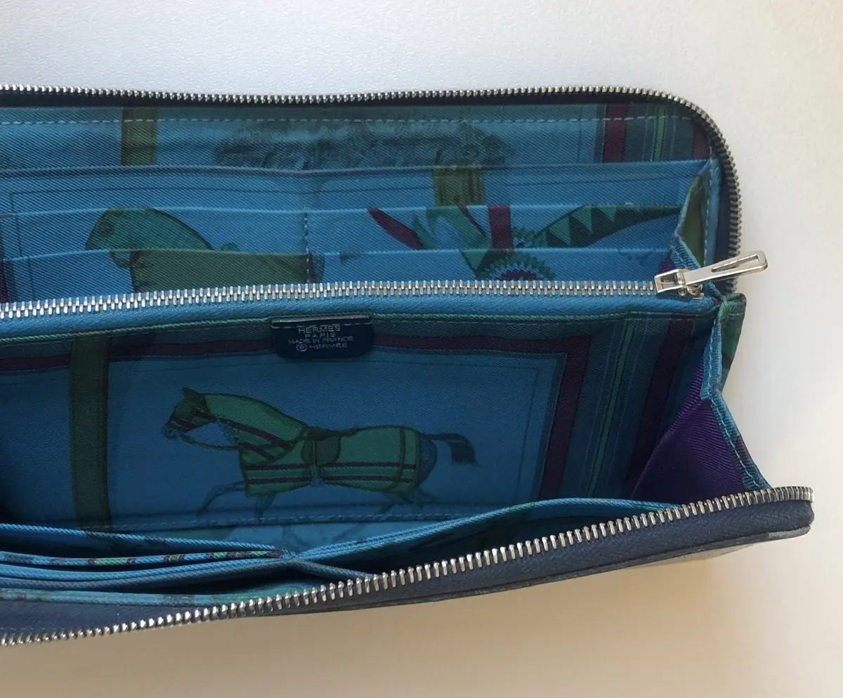 アザップ　ネイビー