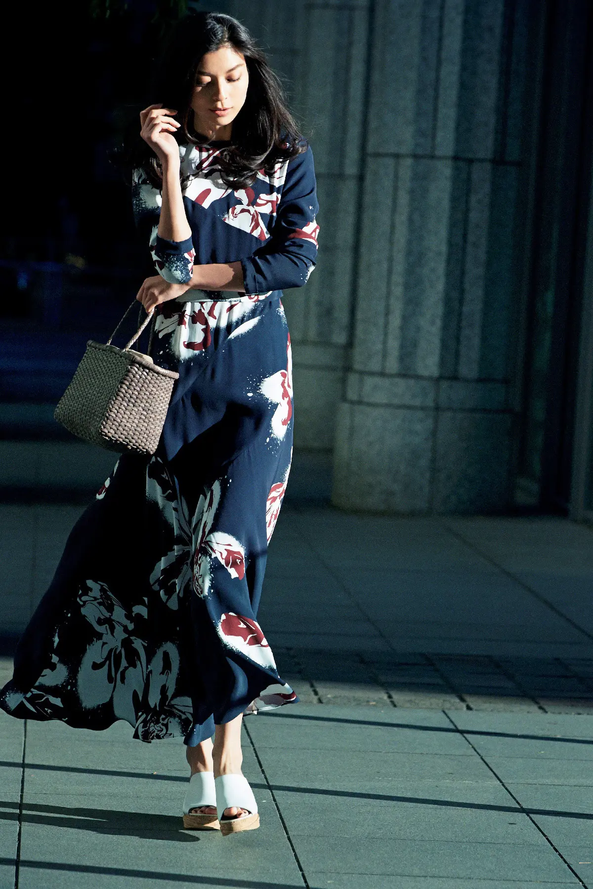 この一枚で大人の女らしさを再発信！「雰囲の画像_3