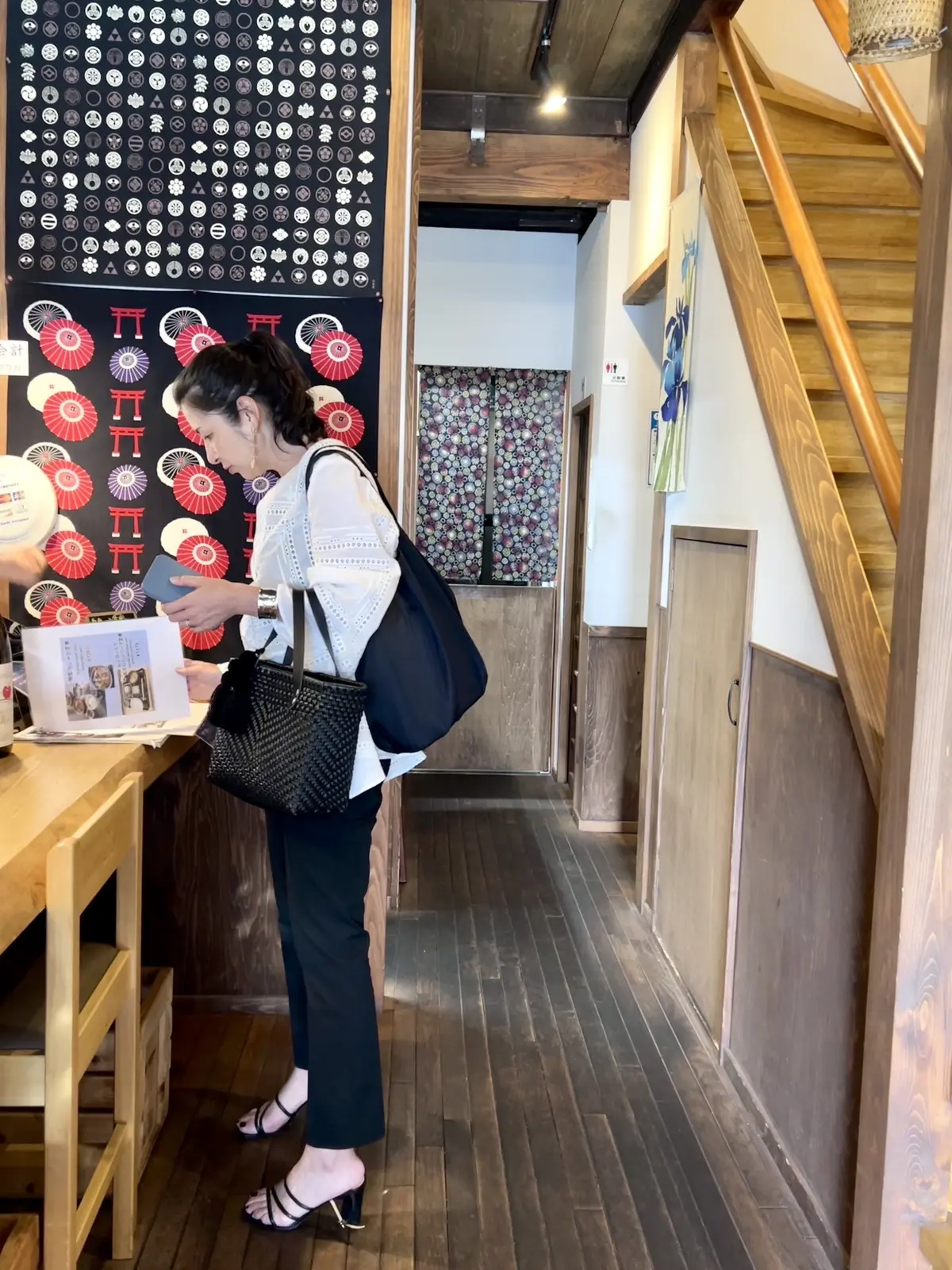 「八代目傳左衛門めし屋」店内写真