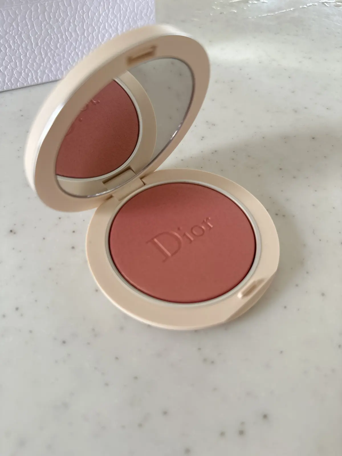 アラフィフ　血色ください　トーンアップがの画像_4