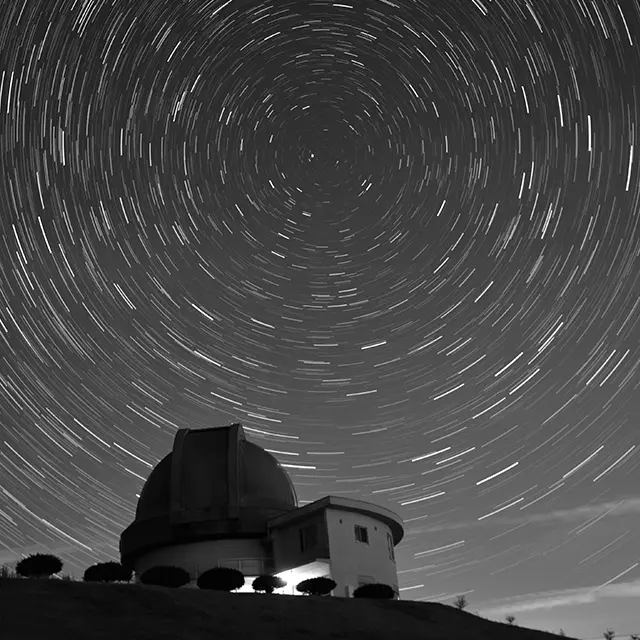 ロマンチックな星空観察を