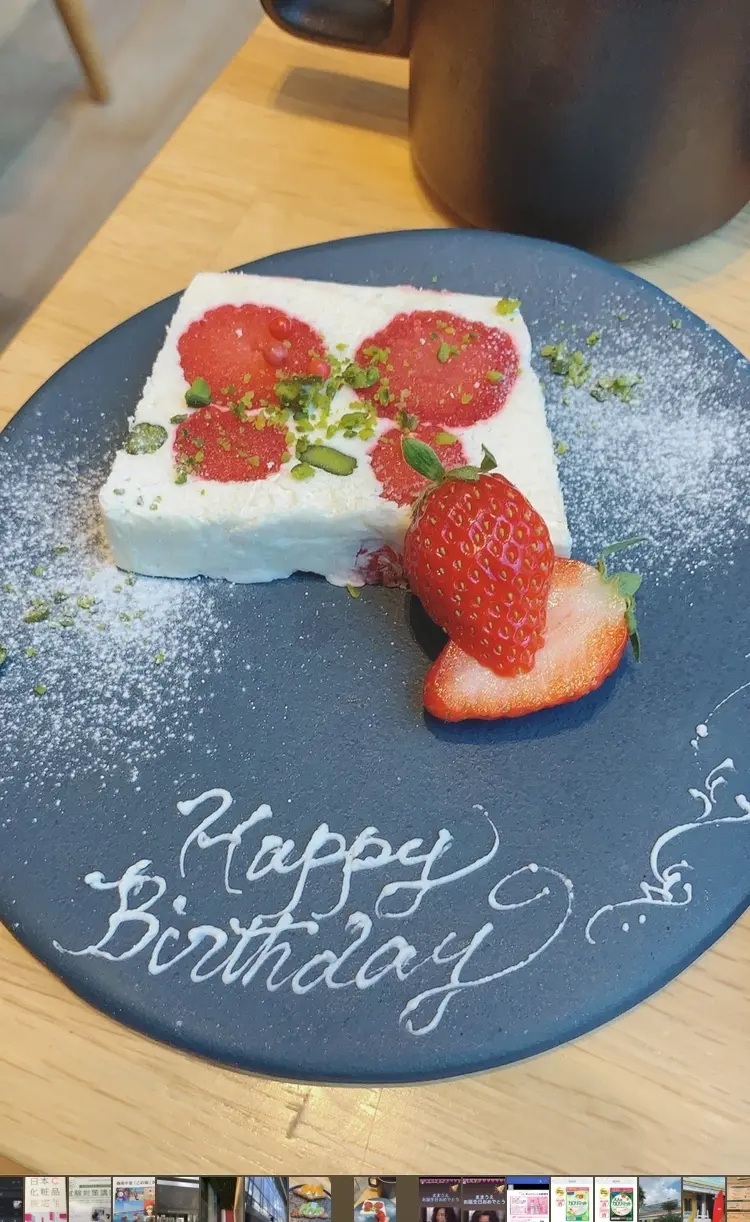 バースデイ　チーズケーキ　