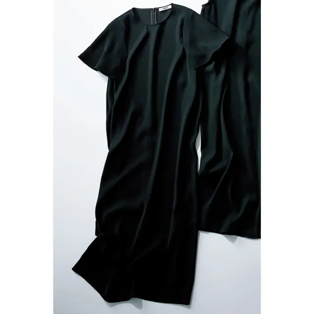 ヨーコ チャンのペタルスリーブワンピース