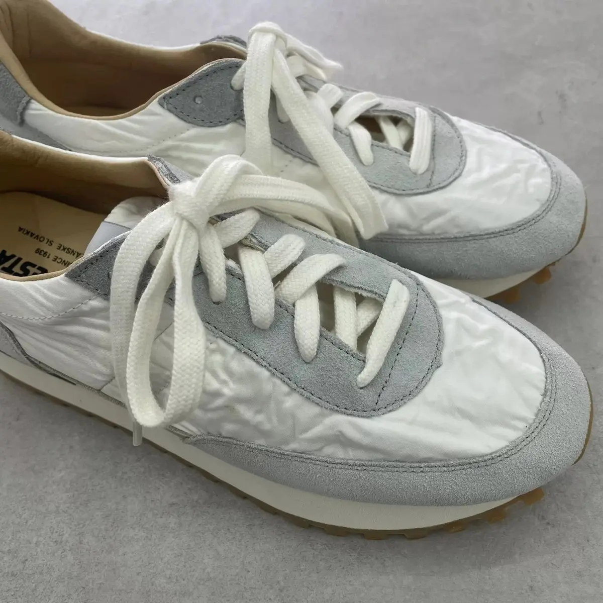 【50代スニーカー】なぜ人気？大人の服好の画像_4