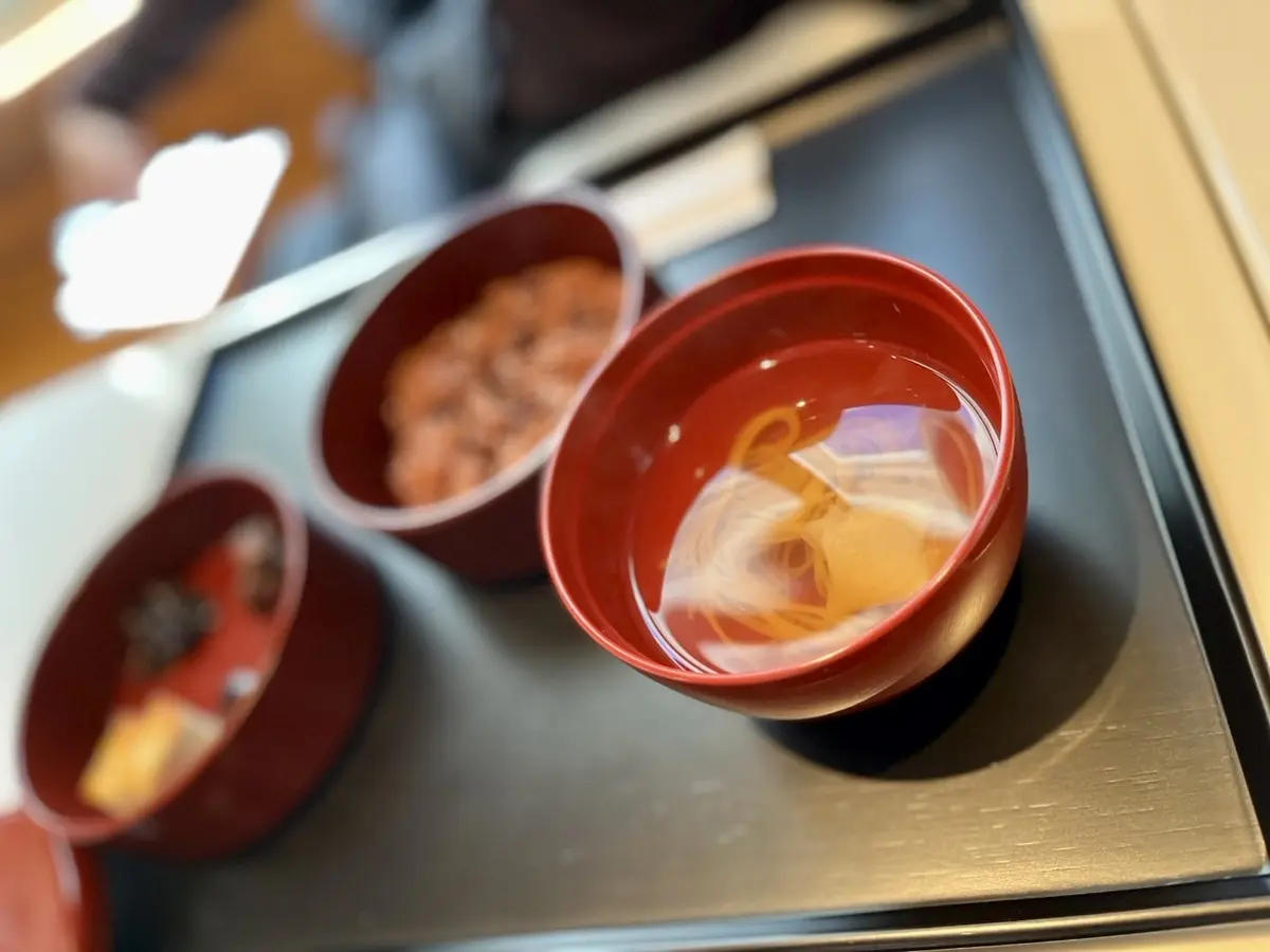 年始はオールブラックで丸の内界隈へ♪の画像_2