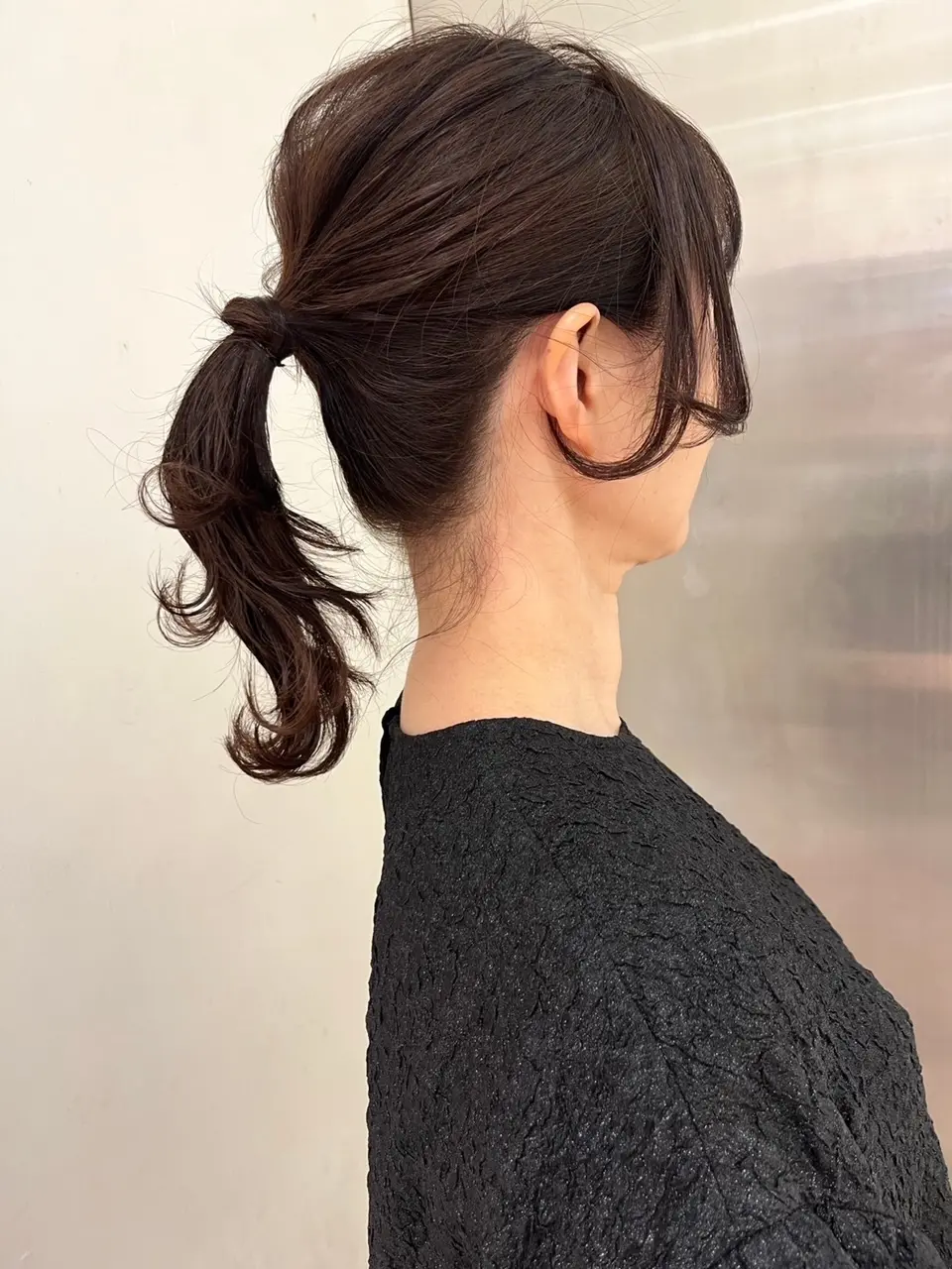 首筋にも、袋に残ったフェイスマスクの美容液をパッティング。肌の調子良い感じです。