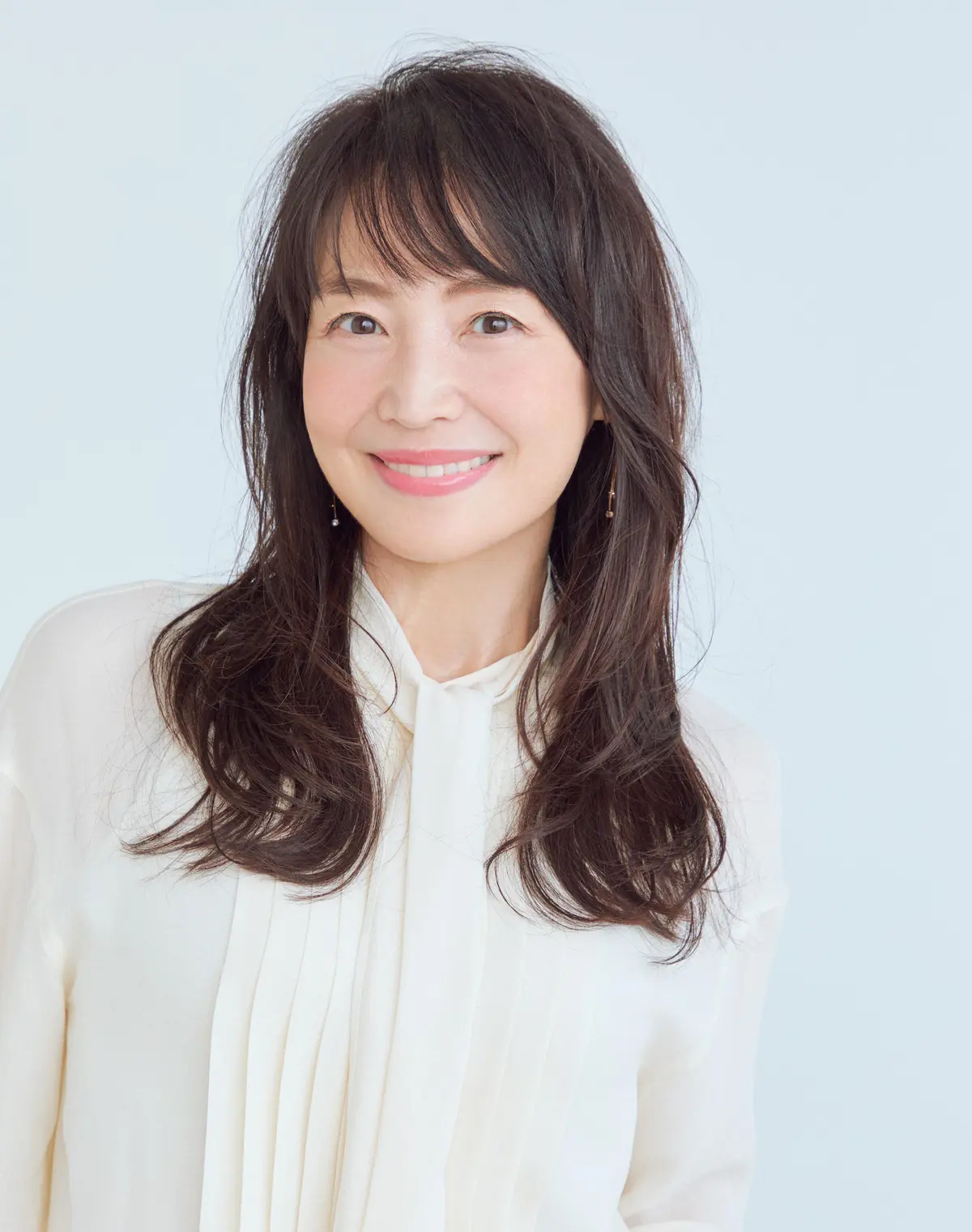 前から見たロングヘアスタイル