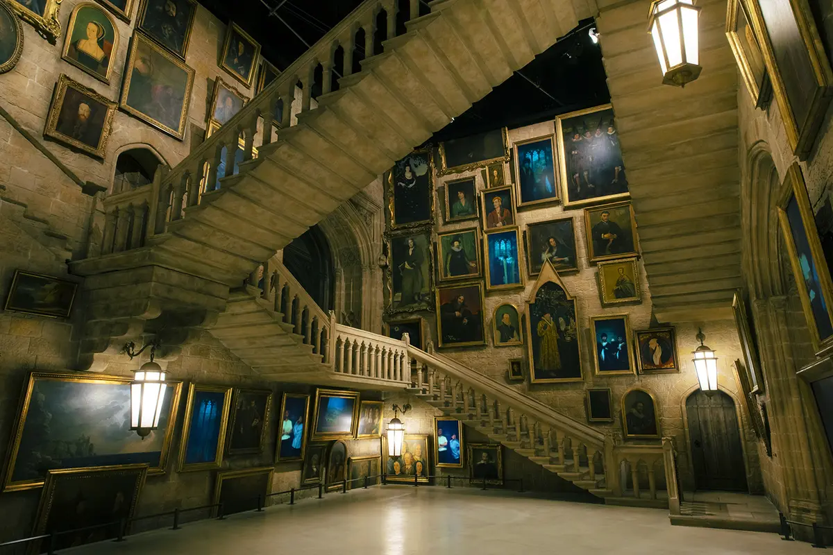 ワーナー ブラザース スタジオツアー東京 - メイキング・オブ・ハリー・ポッター　ホグワーツ城内 動く階段エリア