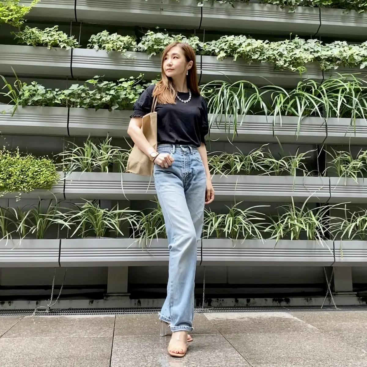 Levi’s502xxに黒のTシャツ合わせ